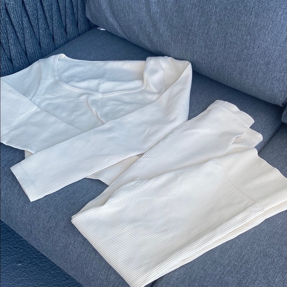 Cream Ribbed Two-Piece Set - Picture 2 of 3